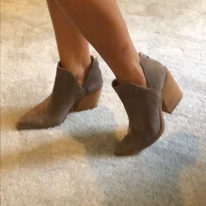 Steve Madden Boots/Booties
